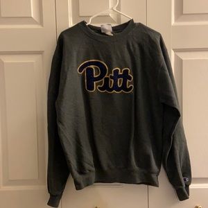 COLLEGE SWEATSHIRT